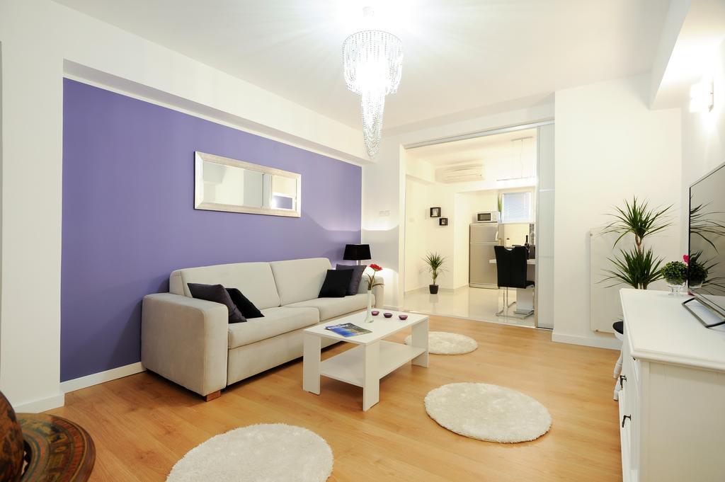Diadora Luxury Apartament *